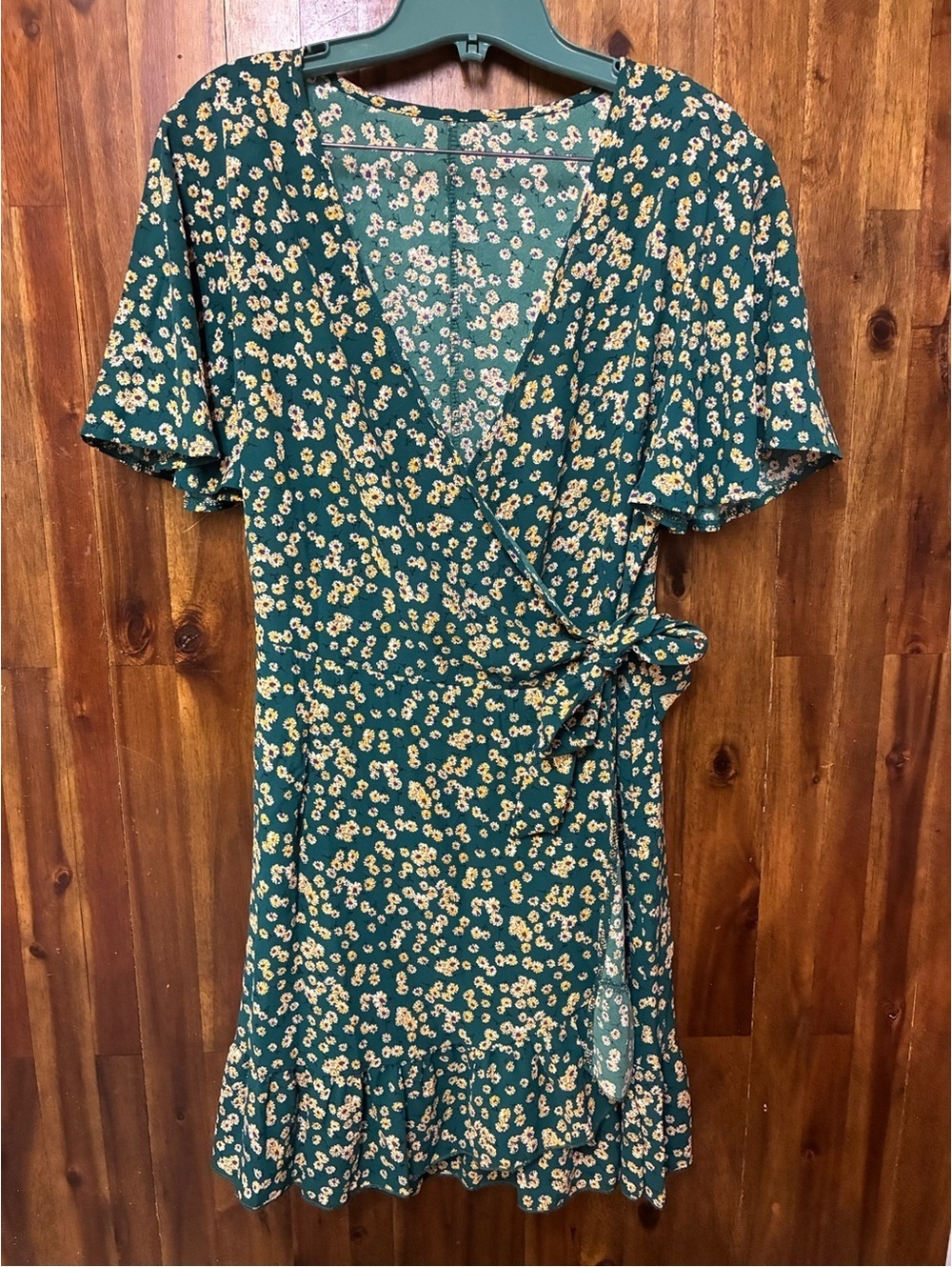 Green Floral Wrap Dress Size L Cottagecore Ditsy Flower Ruffle Midi Dress